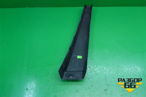 Накладка стойки (центральной правой) (8200073436) для Renault Megane 2 с 2002-2009г