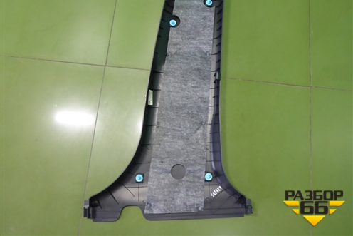 Обшивка стойки центральная нижняя левая (новая) (858352R000) для Hyundai i30 с 2007-2012г