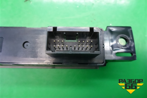 Модуль кнопок (YUL500400WUX) для Land Rover Discovery 3 с 2004-2009г