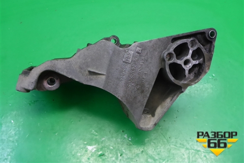 Кронштейн генератора (2.7л 276DT) (4H2Q10239EB) для Land Rover Discovery 3 с 2004-2009г