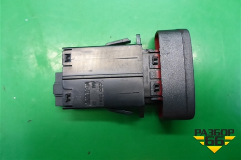 Кнопка аварийной сигнализации (после 2013г) (M113718010NA) для Chery M-11 с 2010-2015г