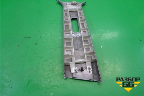 Обшивка стойки центральная верхняя правая для Nissan Primera (P12E) с 2001-2008г