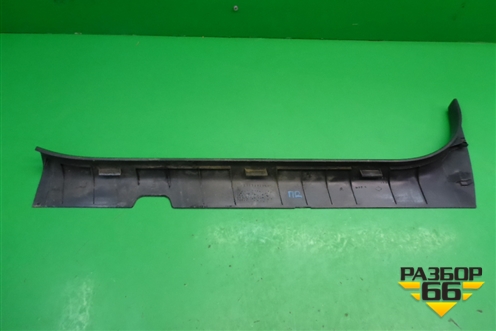 Накладка порога внутренняя переднего правого (769B4AV700) для Nissan Primera (P12E) с 2001-2008г