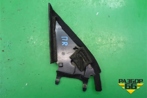 Накладка двери передней правой уголок для Nissan Primera (P12E) с 2001-2008г