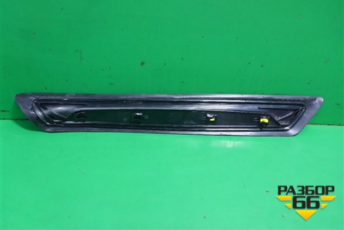 Накладка порога внутренняя переднего левого (51477263315) для BMW X1 F48 с 2014г