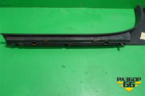 Накладка порога внутренняя правая (7L0853370) для Volkswagen Touareg c 2002-2010г