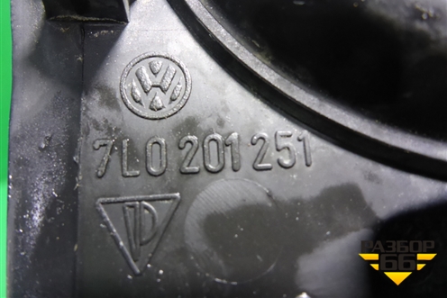 Ниша лючка бензобака (7L0201251) для Volkswagen Touareg c 2002-2010г