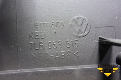 Кожух рулевой колонки (7L6953515) ( 7L6953516) для Volkswagen Touareg c 2002-2010г