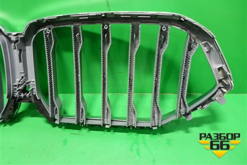 Решетка радиатора (под камеру) (51138494884) для BMW X6 G06 с 2019г