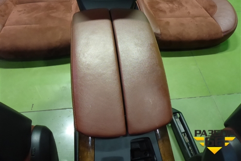 Сиденья комплект (в сборе с консолью и обшивками) для BMW X6 E71 с 2008-2014г