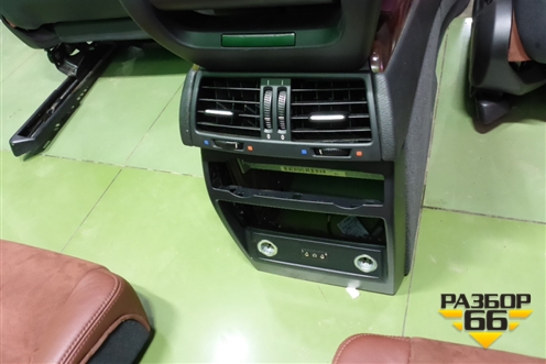 Сиденья комплект (в сборе с консолью и обшивками) для BMW X6 E71 с 2008-2014г
