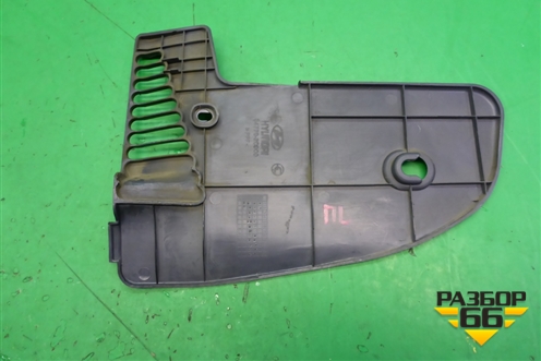 Накладка внутренняя (консоли левая) (847702D900) для Hyundai Elantra 3 (XD) с 2000-2010г