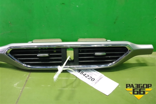 Дефлектор воздушный центральный (TK5455150A02) для Mazda CX 9 с 2017г (СХ9)