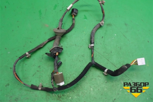 Проводка двери задней правой (916502D500) для Hyundai Elantra 3 (XD) с 2000-2010г