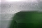 Решетка в передний бампер центральная (под парктроник) (52129F4110) для Toyota C-HR с 2016г