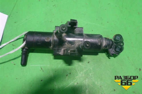 Форсунка омывателя фары левая (CV4413L015BA) для Ford Kuga с 2012г