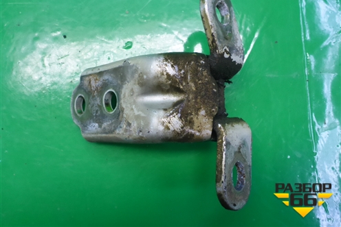 Петля двери передней левой нижняя для Kia Sportage с 2004-2010г (Спортеидж 2)