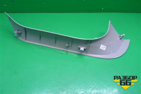 Обшивка двери багажника (правая) (51497149640) для BMW X5 E70 с 2007-2013г