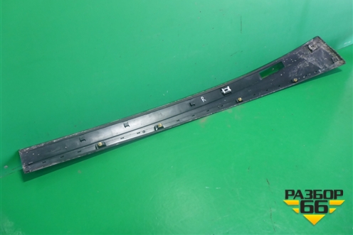 Молдинг крыши правый (917601AA1A) для Nissan Murano (Z51) с 2007-2015г