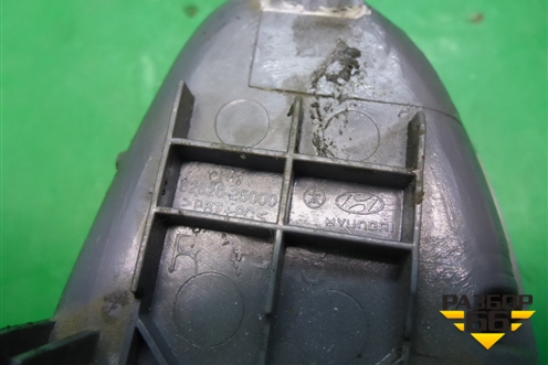 Ручка внутренняя двери передней правой (8262025000) для Hyundai Aсcent с 2000г