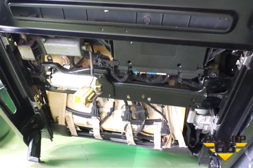 Сиденья комплект (AIR BAG подогрев электро регулировка) для Volkswagen Touareg c 2002-2010г