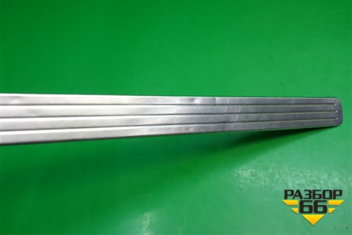Накладка порога внутренняя переднего левого (7L0853655C) для Volkswagen Touareg c 2002-2010г