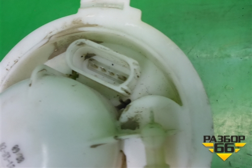 Насос топливный электрический (4.2л BAR) (7L0919679D) для Volkswagen Touareg c 2002-2010г