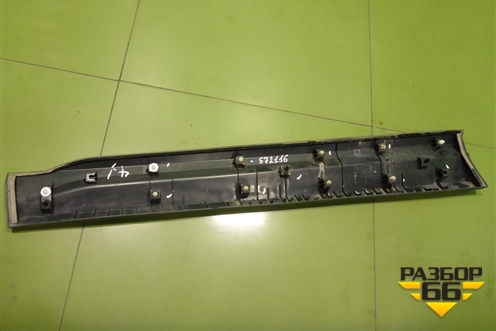Накладка двери передней правой (6600125112) для Geely Coolray с 2019-2025г