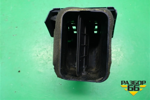 Дефлектор воздушный правый (BD500180) для Land Rover Range Rover Sport с 2005-2012г