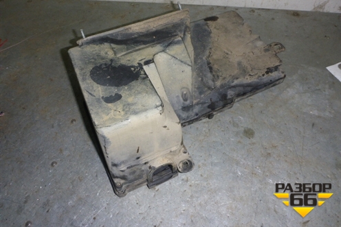 Корпус блока предохранителей (4D1937118A) для Audi A8 с 1998-2003г
