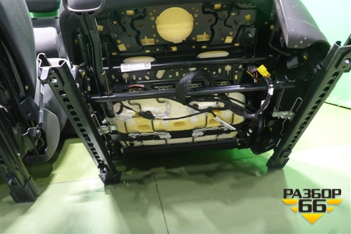 Сиденья комплект (с AIR BAG и подогревом) для Skoda Karoq с 2017г