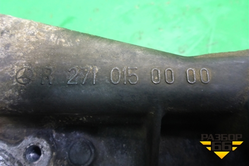 Крышка двигателя передняя (M271 1.8л) (R2710150000) для Mercedes Benz E-Klass W212 с 2009-2016г