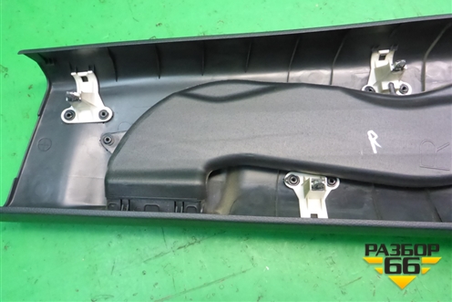 Обшивка стойки центральная нижняя правая (PC73769361AA0A) для Nissan Murano (Z51) с 2007-2015г
