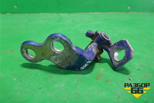 Петля двери задней правой нижняя (XS4AA26800BB) для Ford Focus 1 с 1998-2004г