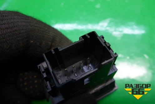 Кнопка обогрева сидений (7L6963570B) для Volkswagen Touareg c 2002-2010г
