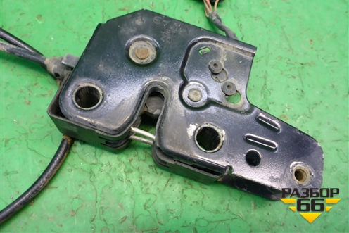 Замок капота (7L0823509A) для Volkswagen Touareg c 2002-2010г