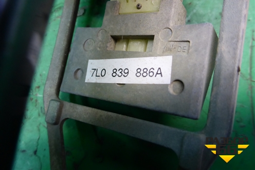 Ручка наружная двери задней правой (7L0839886A) для Volkswagen Touareg c 2002-2010г