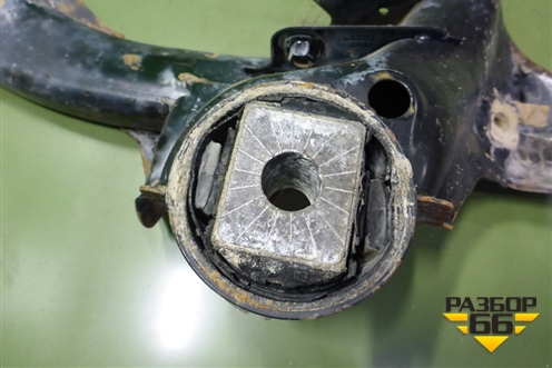 Подрамник передний АКПП (7L0407747) для Volkswagen Touareg c 2002-2010г