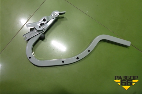 Петля крышки багажника левая (новая) (792104L000) для Hyundai Solaris с 2010-2016г