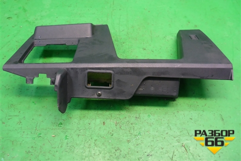 Накладка на торпедо (под рулём) (68962EM01A) для Nissan Tiida (C11X) с 2004-2013г