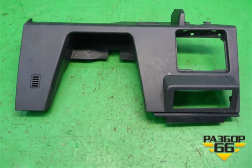 Накладка на торпедо (под рулём) (68962EM01A) для Nissan Tiida (C11X) с 2004-2013г