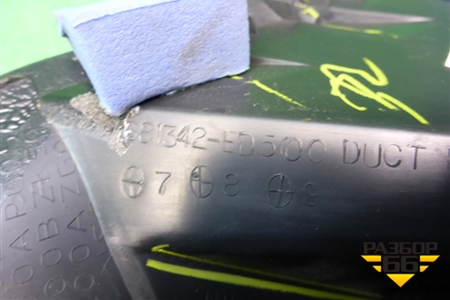 Накладка на торпедо (боковая верхняя правая) (681342ED500) для Nissan Tiida (C11X) с 2004-2013г