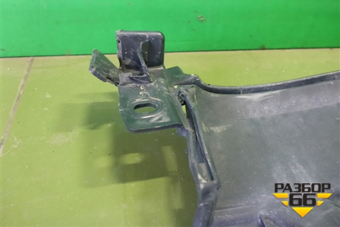 Кронштейн заднего бампера центральный (CK5217B861AD) для Land Rover Range Rover 4 с 2013-2022г (Вог)