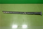 Накладка на порог наружная правая (EG2151PK1) для Mazda CX 7 с 2006-2012г