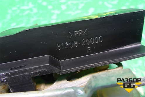 Замок двери передней правой (8135825000) для Hyundai Aсcent с 2000г