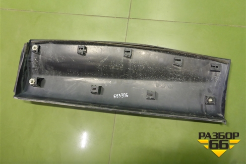 Накладка двери задней правой (KD5351RC1) для Mazda CX 5 с 2012-2016г