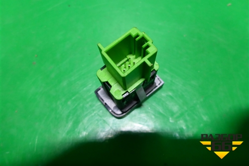 Кнопка обогрева сидений (правая) (6R0963564B) для Volkswagen Polo (седан) с 2010г