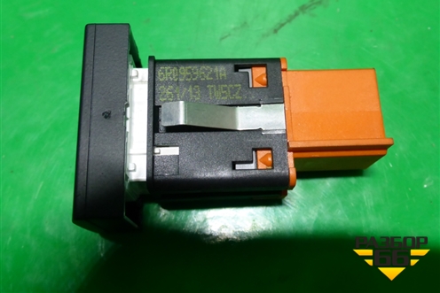 Кнопка обогрева заднего стекла (6R0959621A) для Volkswagen Polo (седан) с 2010г
