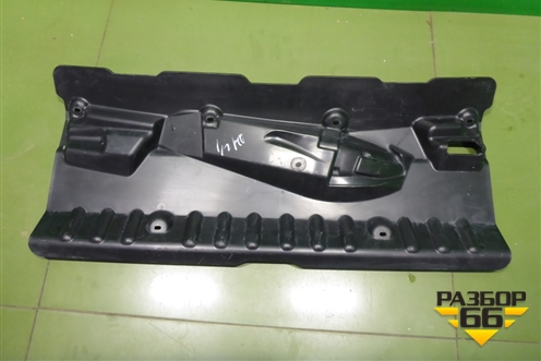 Дефлектор радиатора (9824667380) для Peugeot Expert с 2016г