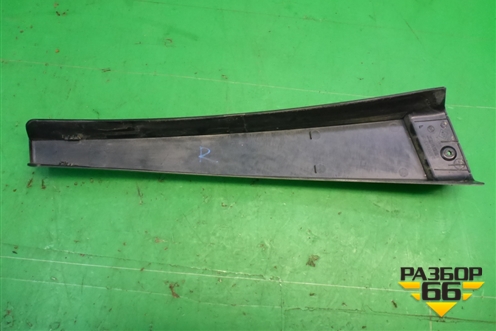 Накладка стойки (центральной правой) (8200073436) для Renault Megane 2 с 2002-2009г